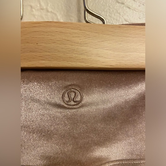 Lululemon wunder lounge high rise tight 28 velvet - Picture 8 of 12